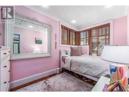 622 5Th Avenue, Fernie, BC - Indoor Photo Showing Bedroom