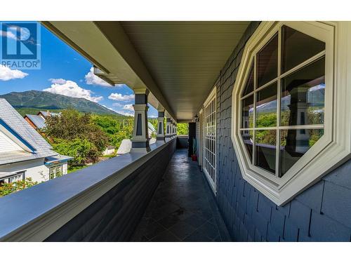 622 5Th Avenue, Fernie, BC - Outdoor With Deck Patio Veranda With Exterior