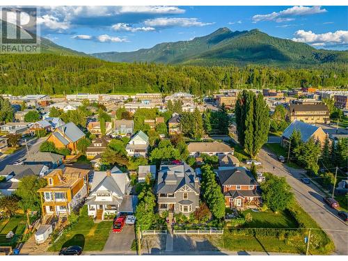 622 5Th Avenue, Fernie, BC - Outdoor With View