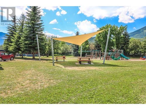 622 5Th Avenue, Fernie, BC - Outdoor With View