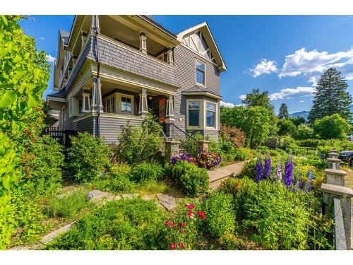 622 5Th Avenue, Fernie, BC - Outdoor