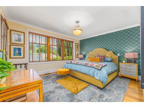 622 5Th Avenue, Fernie, BC - Indoor Photo Showing Bedroom