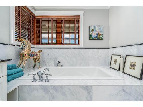 622 5Th Avenue, Fernie, BC - Indoor Photo Showing Bathroom