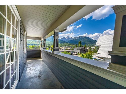 622 5Th Avenue, Fernie, BC - Outdoor With Deck Patio Veranda With Exterior