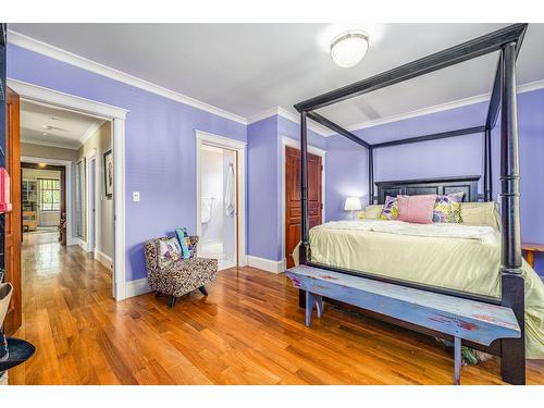 622 5Th Avenue, Fernie, BC - Indoor Photo Showing Bedroom