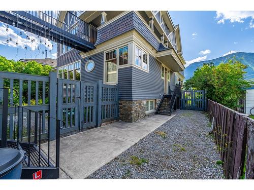 622 5Th Avenue, Fernie, BC - Outdoor