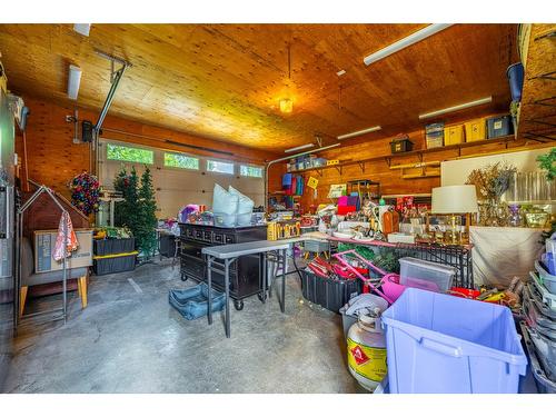 622 5Th Avenue, Fernie, BC - Indoor Photo Showing Other Room