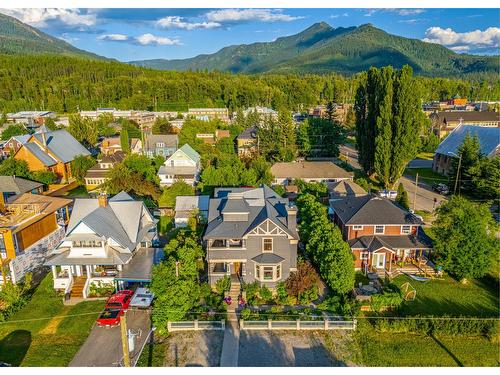 622 5Th Avenue, Fernie, BC - Outdoor With View