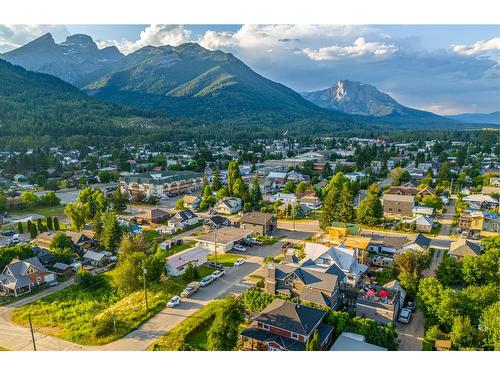 622 5Th Avenue, Fernie, BC - Outdoor With View