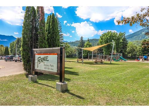 622 5Th Avenue, Fernie, BC - Outdoor With View