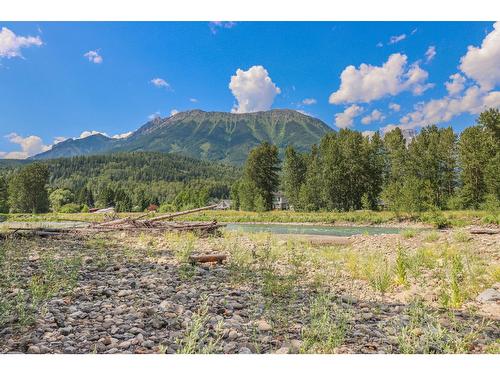 622 5Th Avenue, Fernie, BC - Outdoor With View