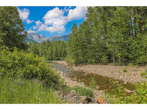 622 5Th Avenue, Fernie, BC - Outdoor With View