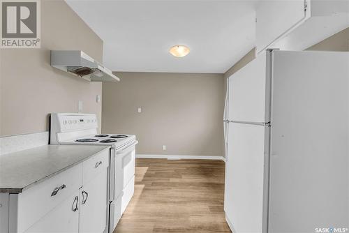 233 U Avenue N, Saskatoon, SK - Indoor Photo Showing Kitchen