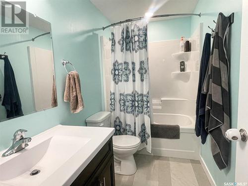 510 2Nd Avenue W, Meadow Lake, SK - Indoor Photo Showing Bathroom