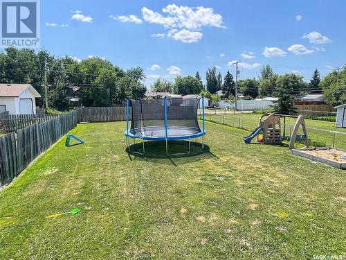 510 2Nd Avenue W, Meadow Lake, SK - Outdoor With Backyard