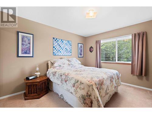 2856 Hilltop Road, Blind Bay, BC - Indoor Photo Showing Bedroom