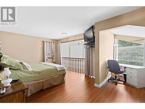 2856 Hilltop Road, Blind Bay, BC - Indoor Photo Showing Bedroom