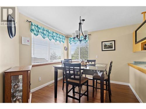 2856 Hilltop Road, Blind Bay, BC - Indoor Photo Showing Dining Room