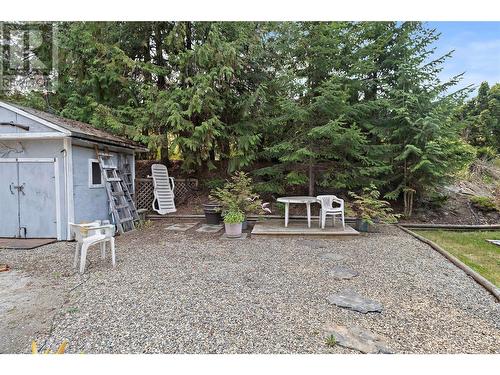 2856 Hilltop Road, Blind Bay, BC - Outdoor