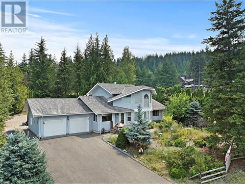 2856 Hilltop Road, Blind Bay, BC - Outdoor