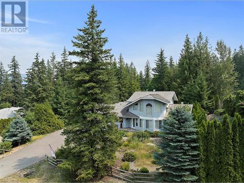 2856 Hilltop Road, Blind Bay, BC - Outdoor