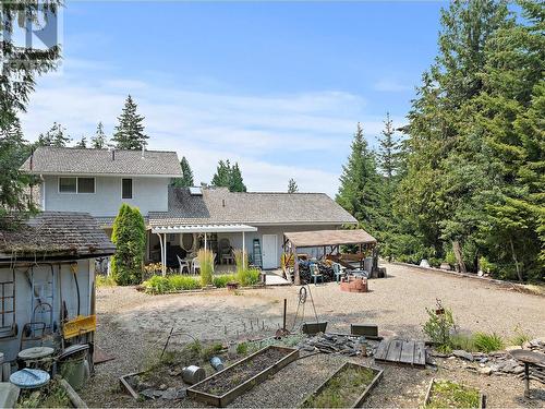 2856 Hilltop Road, Blind Bay, BC - Outdoor With Deck Patio Veranda