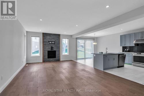 1665 Finley Crescent, London, ON - Indoor With Fireplace