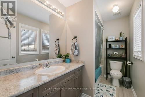 952 Adams Avenue S, North Perth (32 - Listowel), ON - Indoor Photo Showing Bathroom