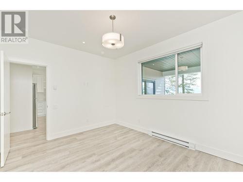 129 Summer Wood Drive, Kelowna, BC - Indoor Photo Showing Other Room