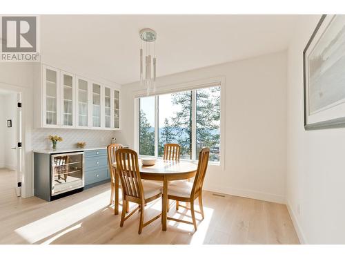 129 Summer Wood Drive, Kelowna, BC - Indoor Photo Showing Dining Room