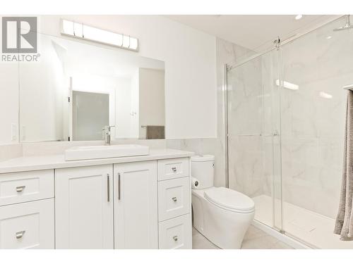 129 Summer Wood Drive, Kelowna, BC - Indoor Photo Showing Bathroom