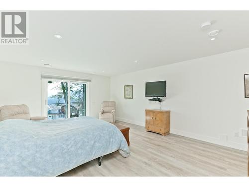 129 Summer Wood Drive, Kelowna, BC - Indoor Photo Showing Bedroom