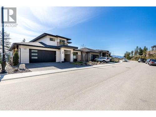 129 Summer Wood Drive, Kelowna, BC - Outdoor With Facade