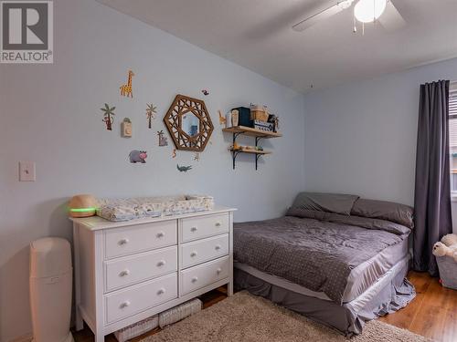 594 Clayton Crescent, Kelowna, BC - Indoor Photo Showing Bedroom