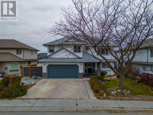 594 Clayton Crescent, Kelowna, BC - Outdoor With Facade