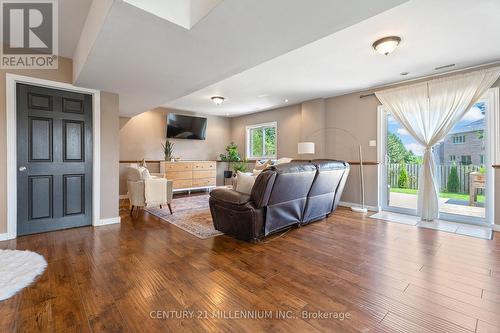 205 Sheffield Street, Southgate, ON - Indoor Photo Showing Living Room