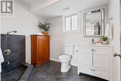 205 Sheffield Street, Southgate, ON - Indoor Photo Showing Bathroom