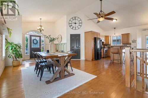 205 Sheffield Street, Southgate, ON - Indoor Photo Showing Dining Room