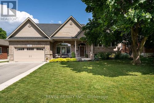 8 Runnymede Road, Port Colborne, ON - Outdoor