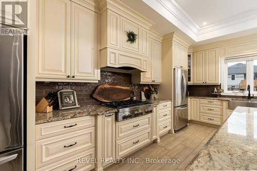 8 Runnymede Road, Port Colborne, ON - Indoor Photo Showing Kitchen With Stainless Steel Kitchen With Upgraded Kitchen