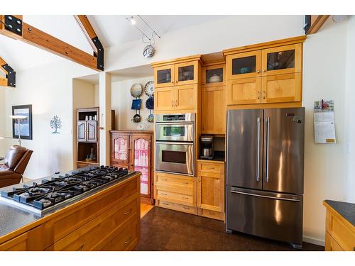 3447 Highway 3A, Nelson, BC - Indoor Photo Showing Kitchen