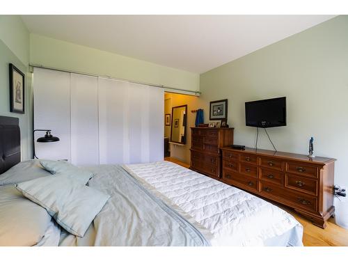 3447 Highway 3A, Nelson, BC - Indoor Photo Showing Bedroom