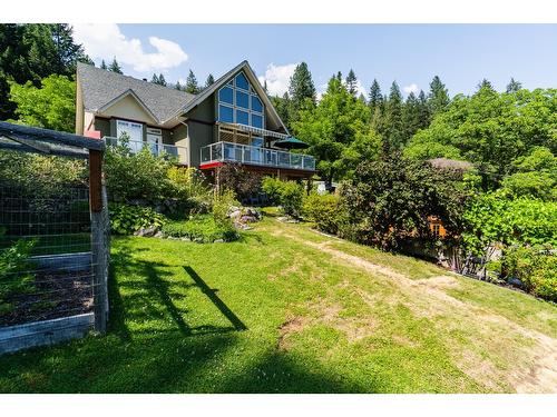 3447 Highway 3A, Nelson, BC - Outdoor With Deck Patio Veranda