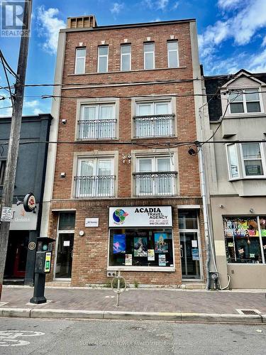 850 College Street, Toronto (Palmerston-Little Italy), ON 