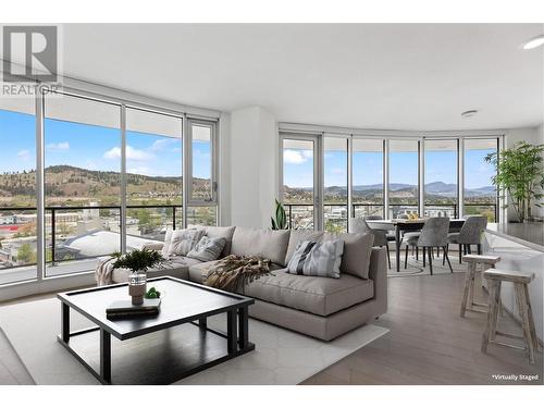 1232 Ellis Street Unit# 905, Kelowna, BC - Indoor Photo Showing Living Room