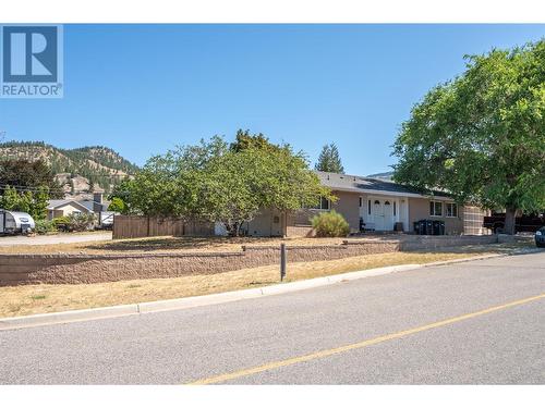 1539 Lawrence Avenue, Penticton, BC - Outdoor