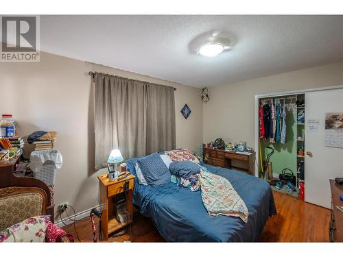 1539 Lawrence Avenue, Penticton, BC - Indoor Photo Showing Bedroom