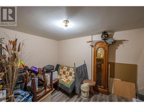 1539 Lawrence Avenue, Penticton, BC - Indoor Photo Showing Other Room