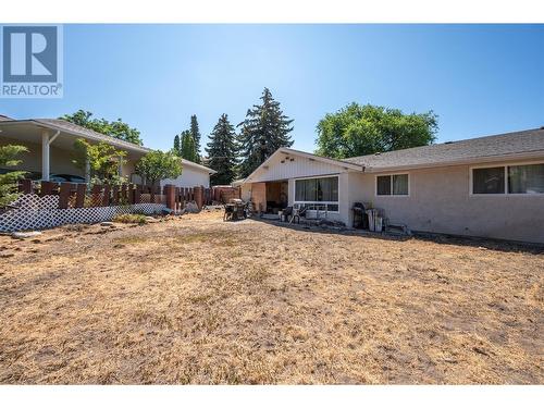 1539 Lawrence Avenue, Penticton, BC - Outdoor