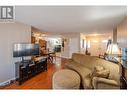 1539 Lawrence Avenue, Penticton, BC  - Indoor Photo Showing Living Room 